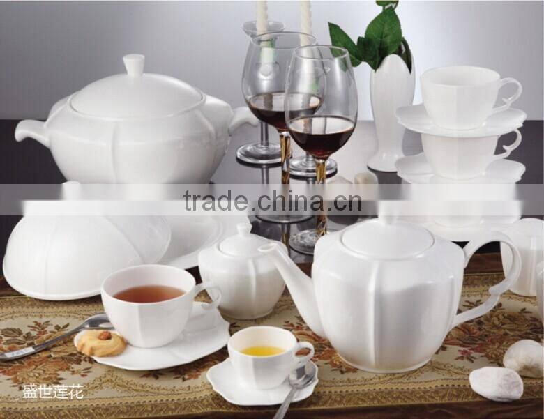 gold rim tea cup and saucer 200cc /100cc flower Shape ceramic bone china cup and saucer