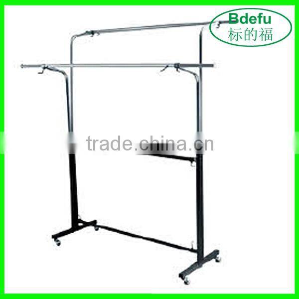 Adjustable Hanging Display Rack for Clothes