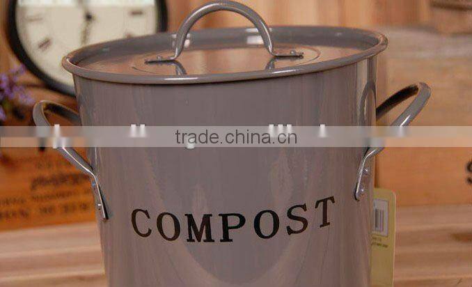 Cream color compost bucket with lid