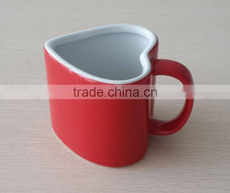 Factory directly wholesale nice stoneware red heart shape mug