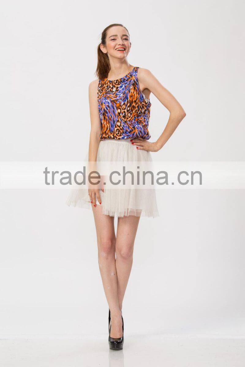Woman Charming Lady Fashion White Midi Mesh Skirt with Golden Foil