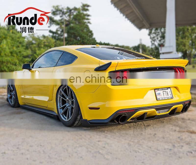 Runde Auto Accessories Body Parts Carbon Fiber CERVINI'S Style Rear Spoiler Suitable For 2015-2020 Ford Mustang rear spoiler