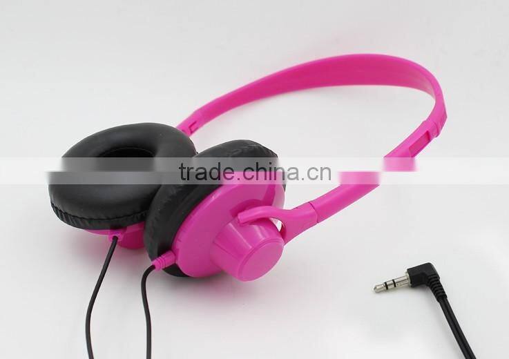 lightweight hot sale low price smartphone rotate headphone