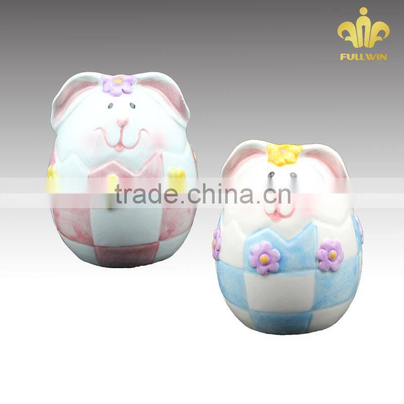 Rabbit design salt and pepper shaker for Easter day