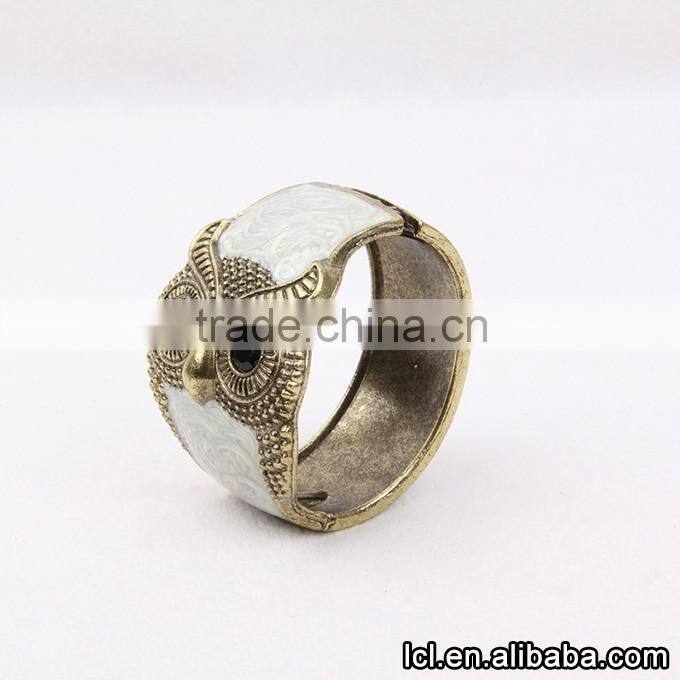 Hot sale vogue jewellers bangles, owl bracelet and bangles