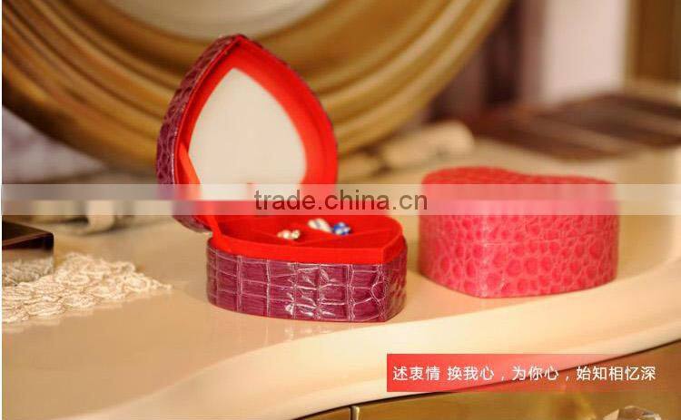 heart shaped faux leather Jewelry organizer storage box-rosy Crocodile grain
