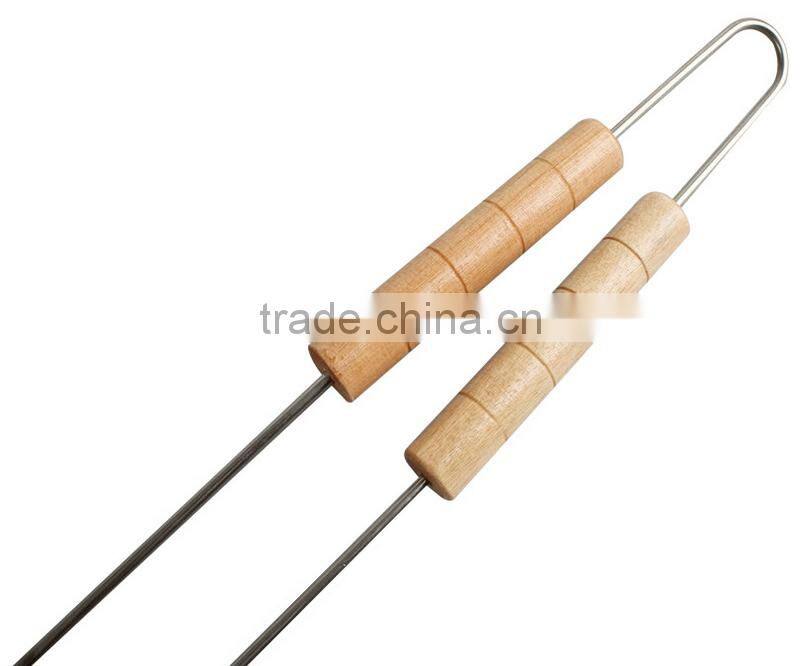 Wooden handle bbq tool set