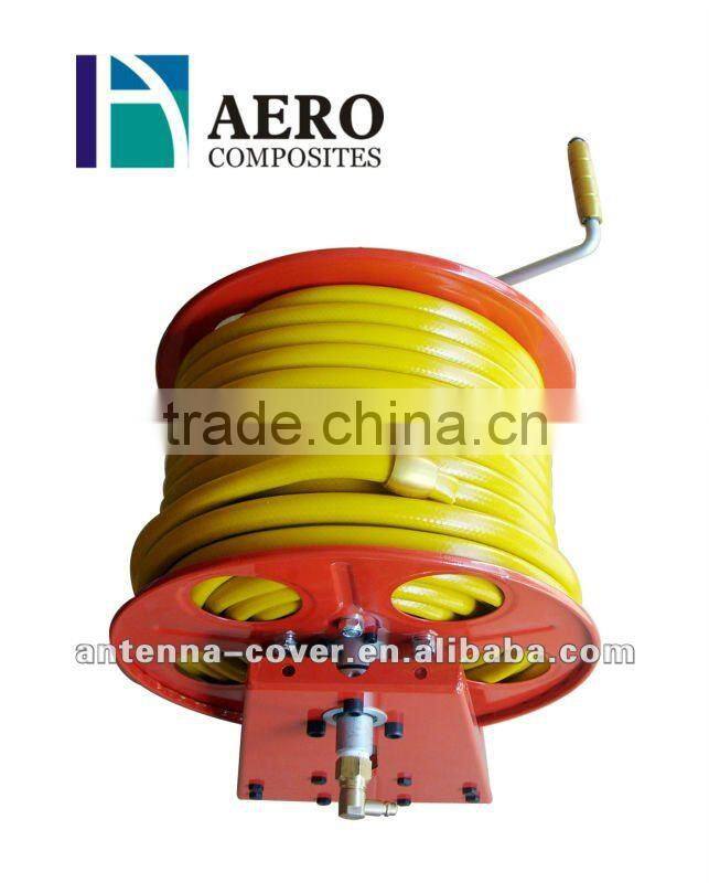 self retracting hose reel