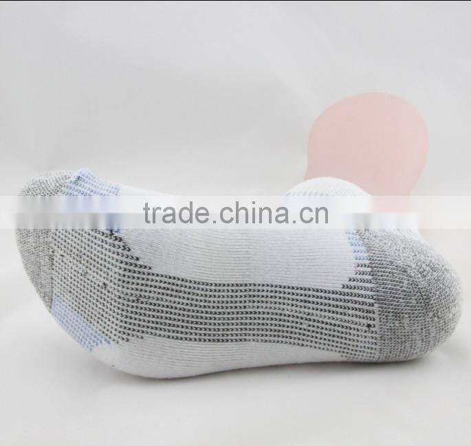 2014 new product high quality organic cotton super sorft and breathable combed cotton fashion ankle women men socks.