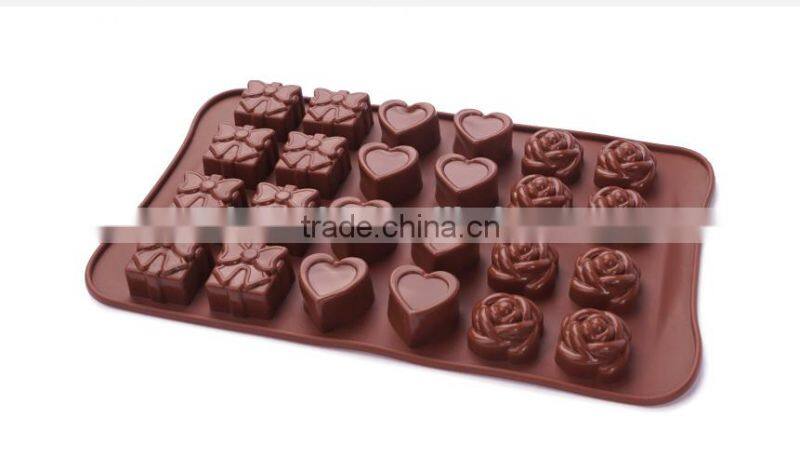 2016 Hot sale food grade FDA and LFGB 26 letter shape silicone chocolate mould and ice cube tray