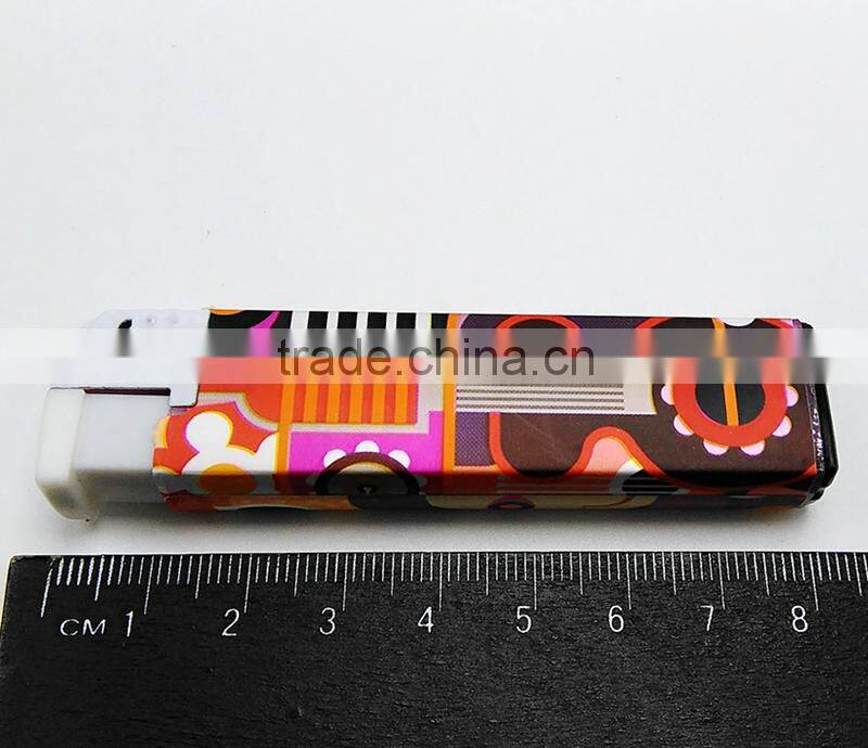 2016 Customized sticker refillable plastic electronic lighter for cigarette