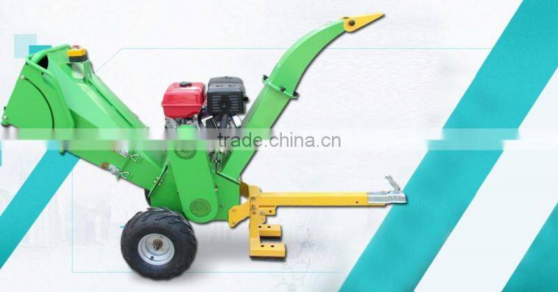 Petrol garden wood mulcher shredder