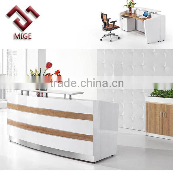 middle size high end modern white counter table