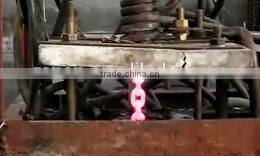 Round-link induction quenching and tempering equipment