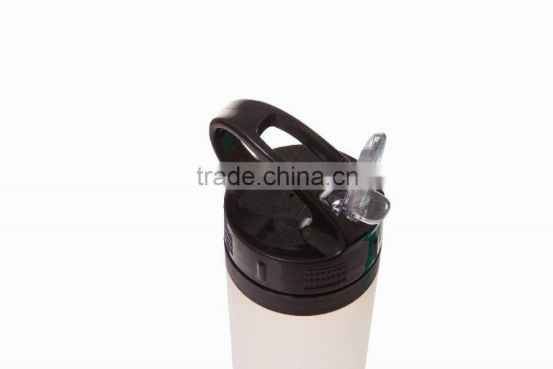 Promotion! 100% BPA free silicone water bottle with handle and straw