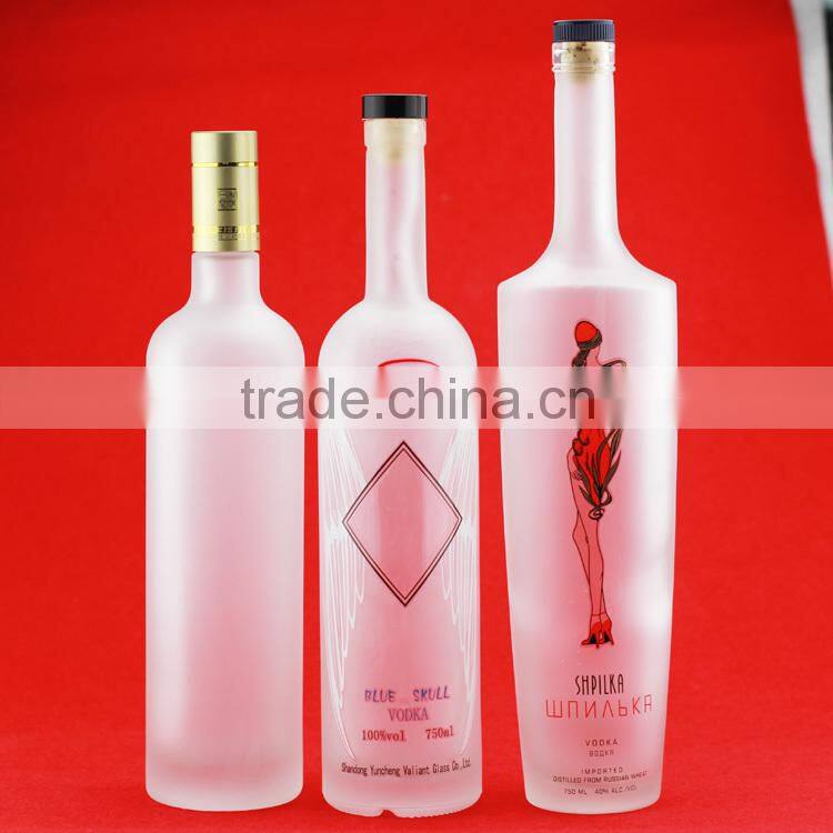 beautiful glass wine bottle rum bottle with cork screw top liquor bottle 700ml