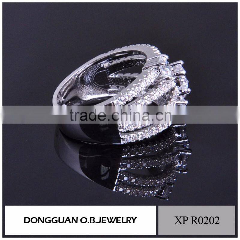 Brass material jewelry ring clear zircon stone finger ring holder