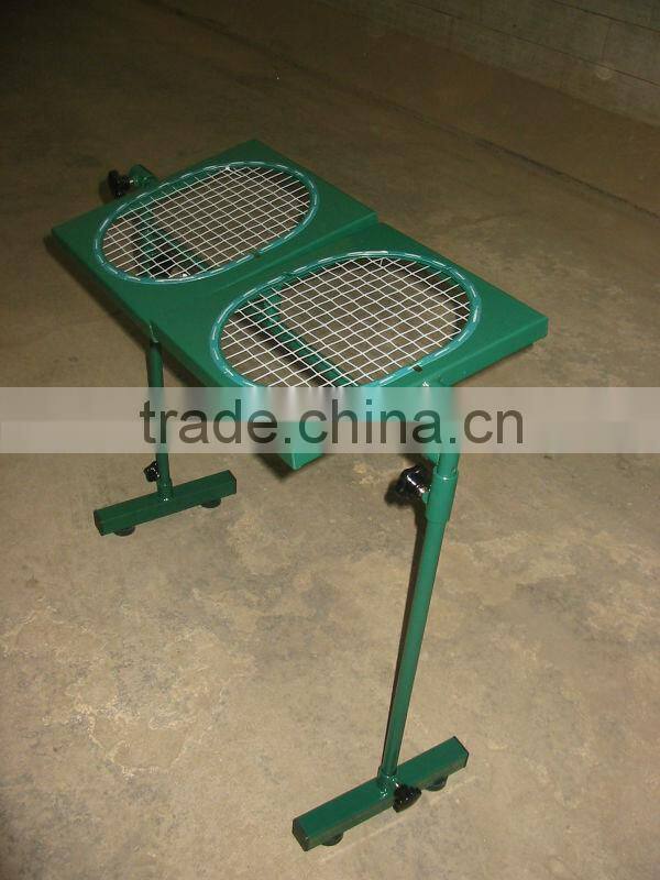 Portable tennis ball machine