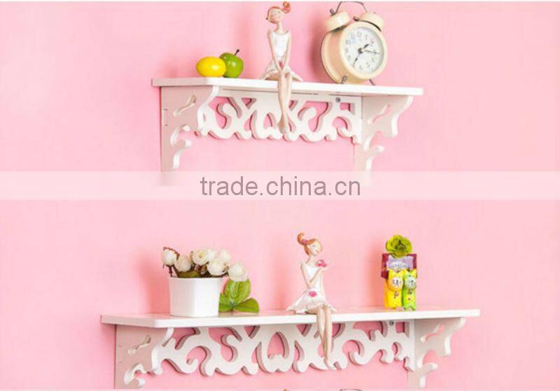 High Quality Home Furniture Cheap Plastic Carved Display Rack Wall Corner Interlock Shelf