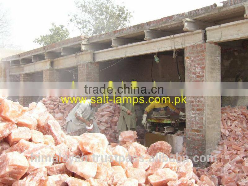 Natural Salt Lamps/Himalayan Crystal Salt/Rock Salt Pyramid