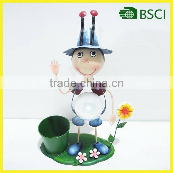 YS15137 Metal led light boy planter with solar powered decoration garden balls light