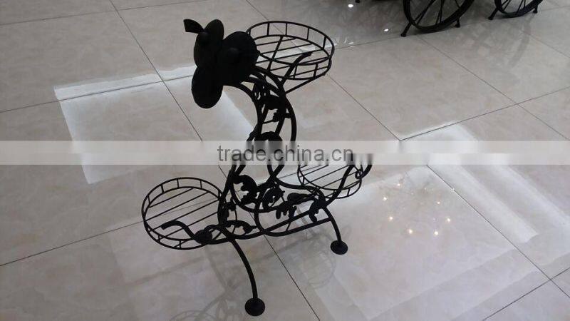 2016 new design lovely Animal shape personalized indoor Floor-standing flower stand