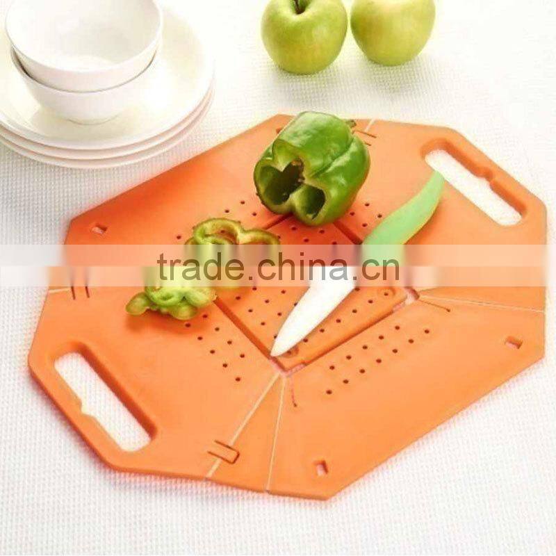 High Quality Antibacterial Plastic Cutting Board with handle