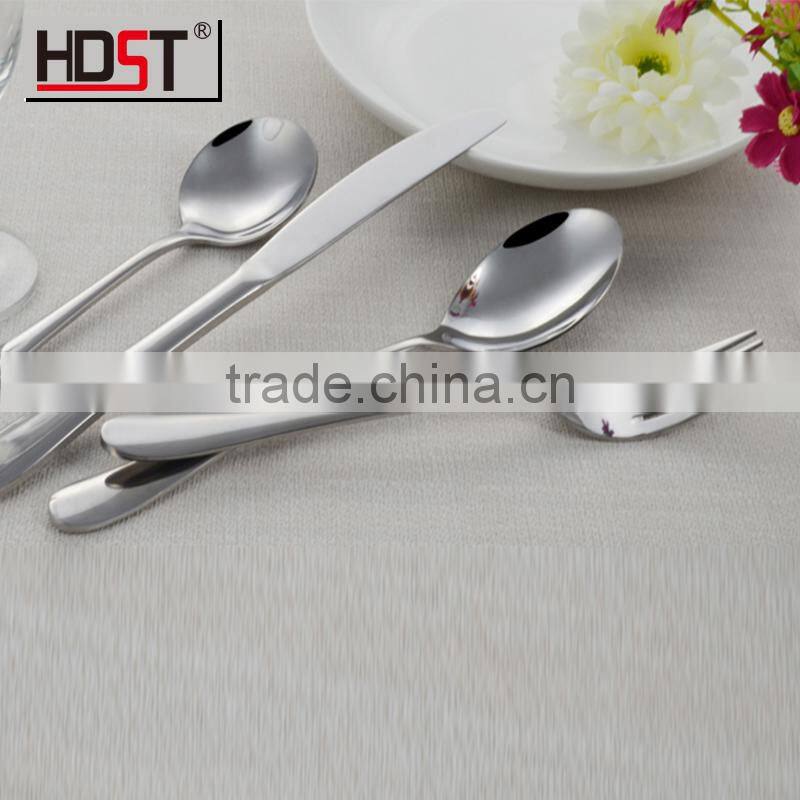 Pink color handle fashion hard plastic cutlery set wholesale in china