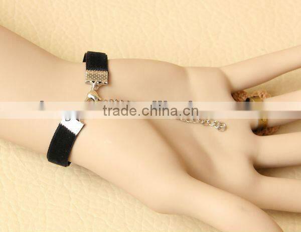 Dubai gold jewelry Gothic