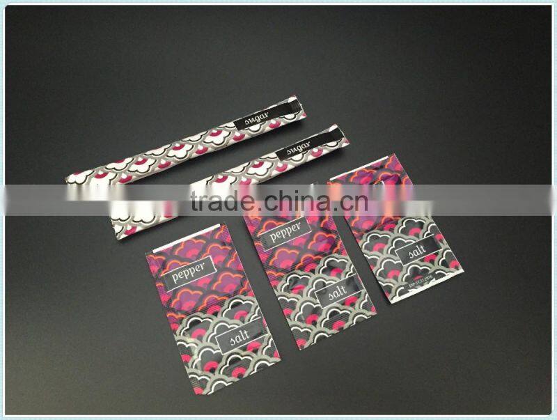 Disposable salt and pepper shaker/salt and pepper shaker