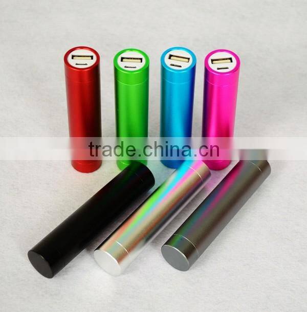 AWC317 Custom Logo Tube 18650 battery charger power bank 2600mah universal portable