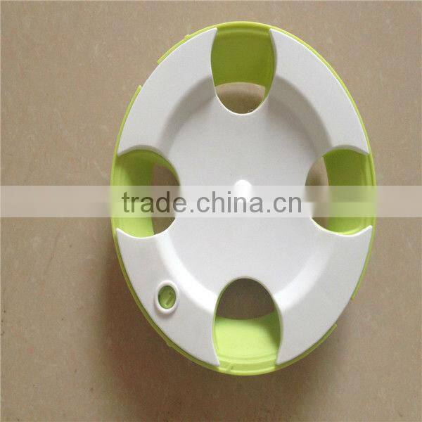 Plastic pet food court/tray