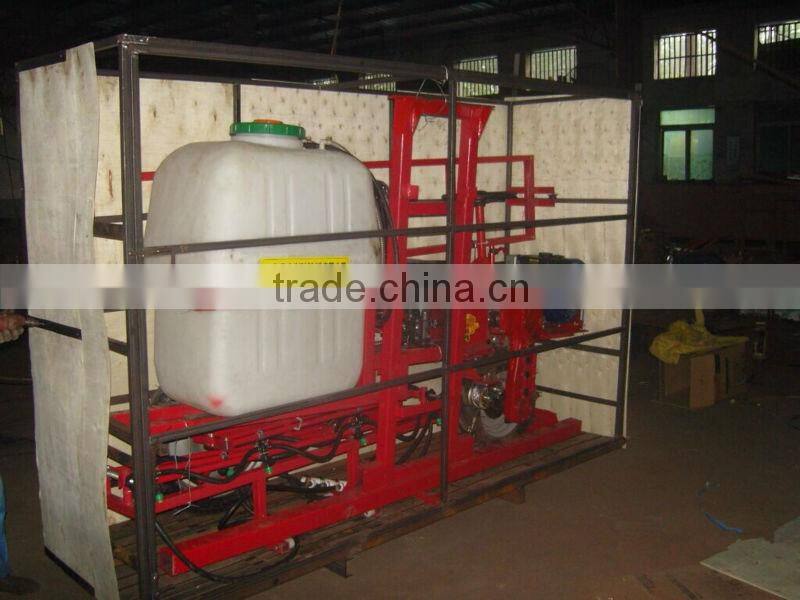 agricultural tractor Pulling Pesticide Sprayer with 8m lance boom