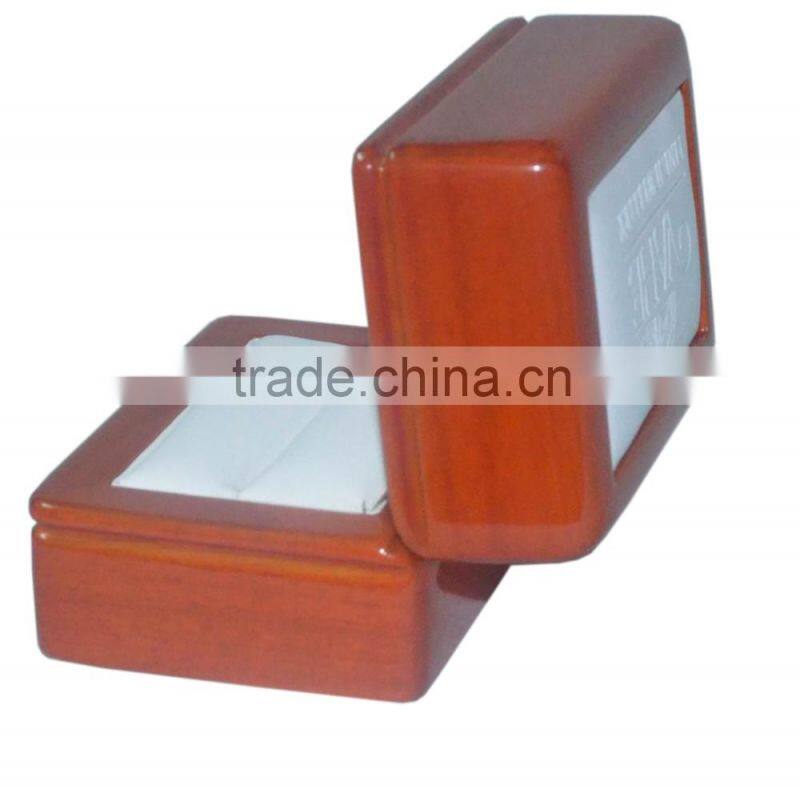 Good quality custom wooden ring jewelry box made in China