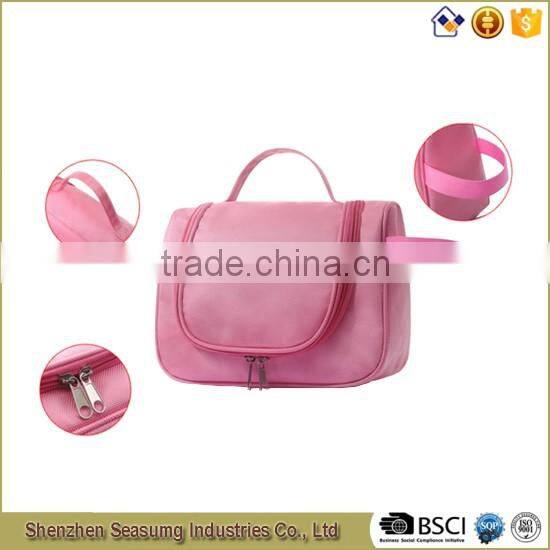 Classic Style Waterproof Polyester Travelling Wash Bag with Big Capacity