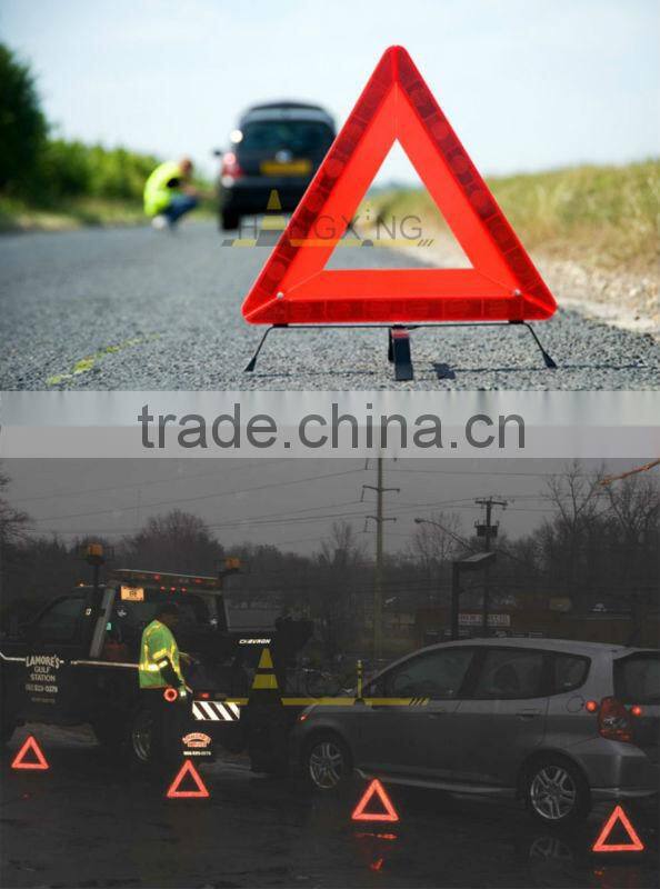 WT05 flashing light warning triangle