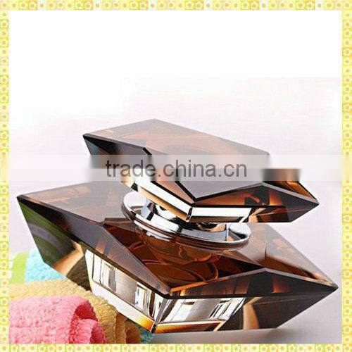 Hot Sale Fashion Crystal Perfume Bottle For Car Decoration Gifts