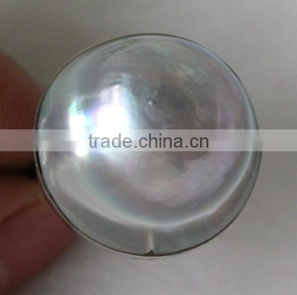 white seawater UFO shaped tihatian pearl ring with gold ring