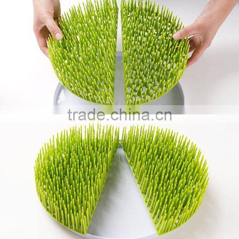Custom Cheap Baby Bottle Accessories Drying Rack Plastic Grass Drying Rack