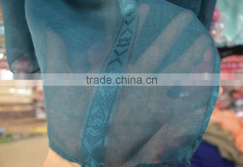 2016 Fashion hot arabic duabi lady chiffon plain jacquard floral hijab scarf shawl