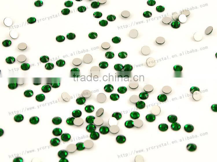 Round shape emerald color silver base crystal rhinestones flat back diamond