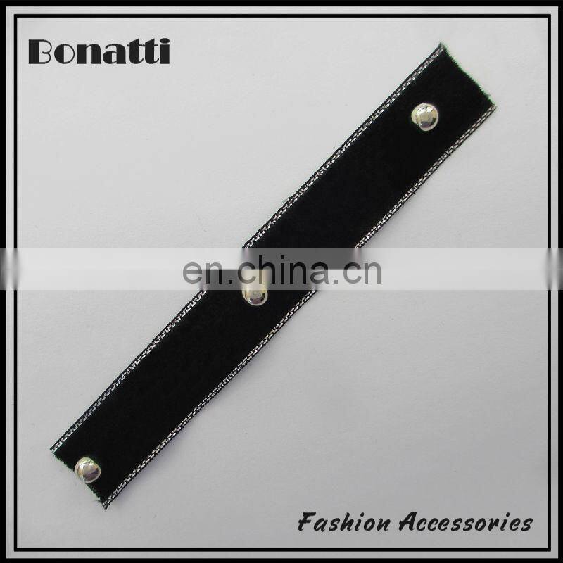 Laces trimmings ribbons braids for elegant suits