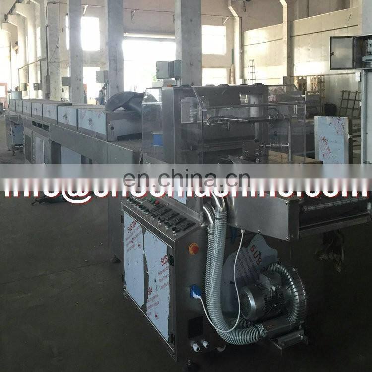 Granule coating machine for chocolate balls or bars