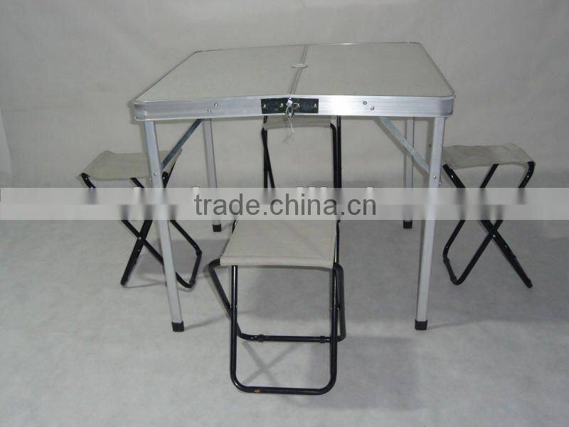 Outdoor Plastic Folding Table