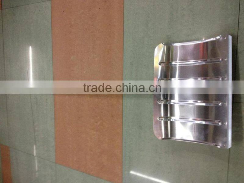 Plastic push snow shovel/ Snow shovel with wooden handle/long handle snow shovel