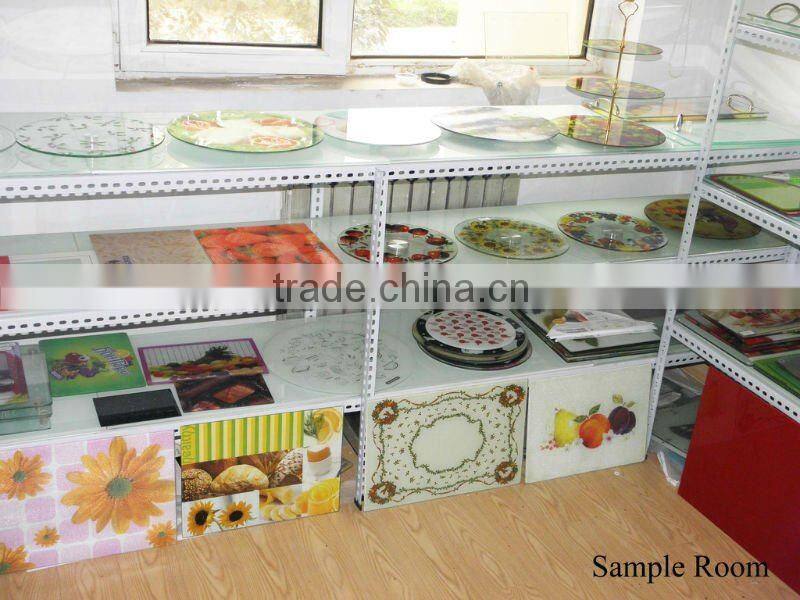 kitchen-glass cutting board