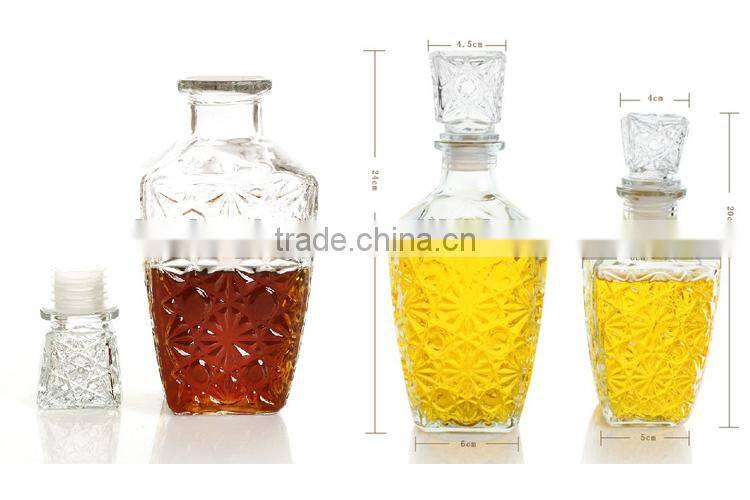 250ml glass whisky bottle with cork lid