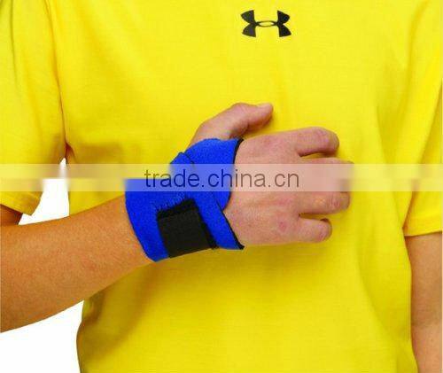 Royal, Adjustable Sizing Neoprene Wrist Wrap