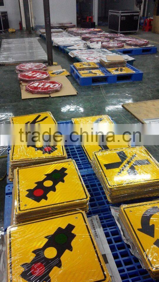 Taffic safety reflective road sign boards