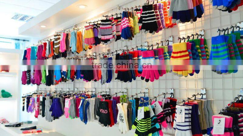 Jacquard weave gloves